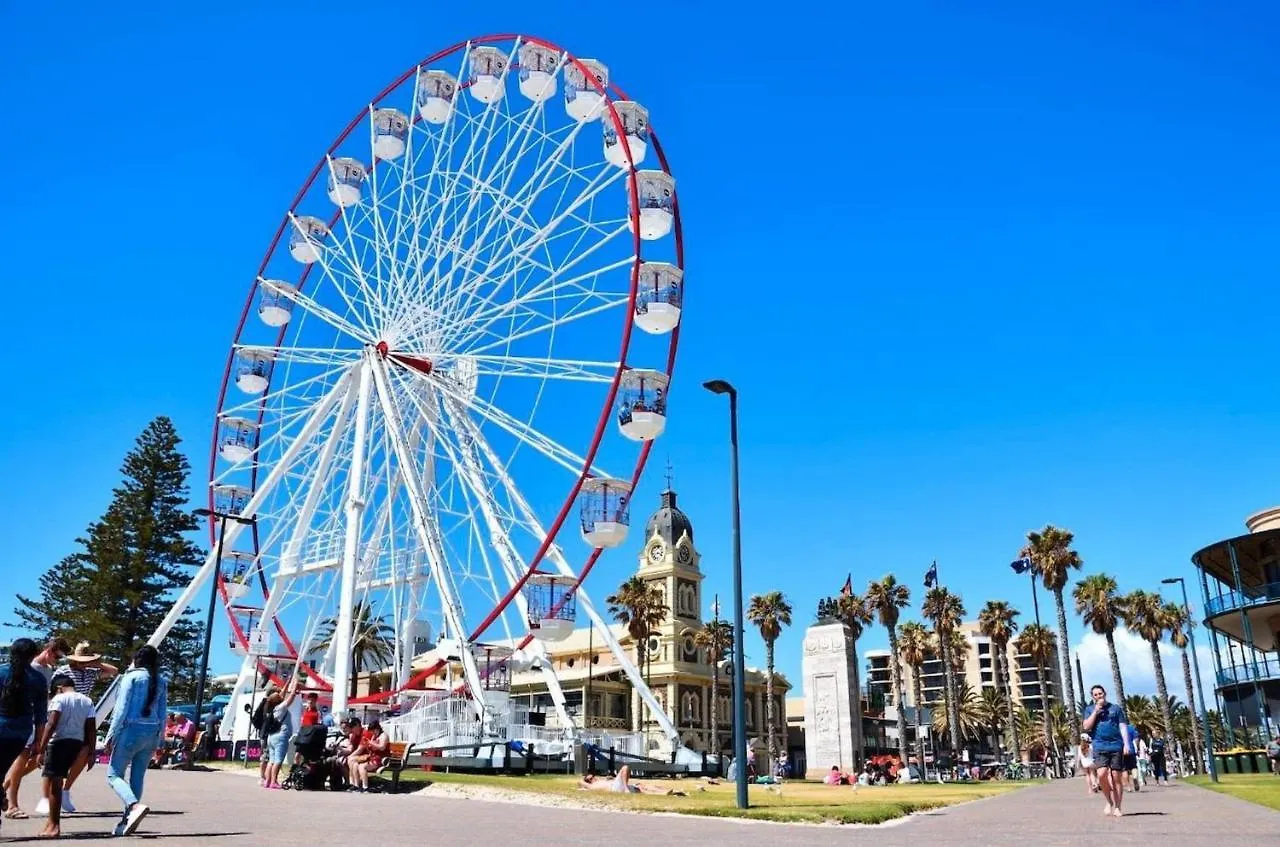 Belle Escapes - Glenelg Seaside Family Stay Apartment